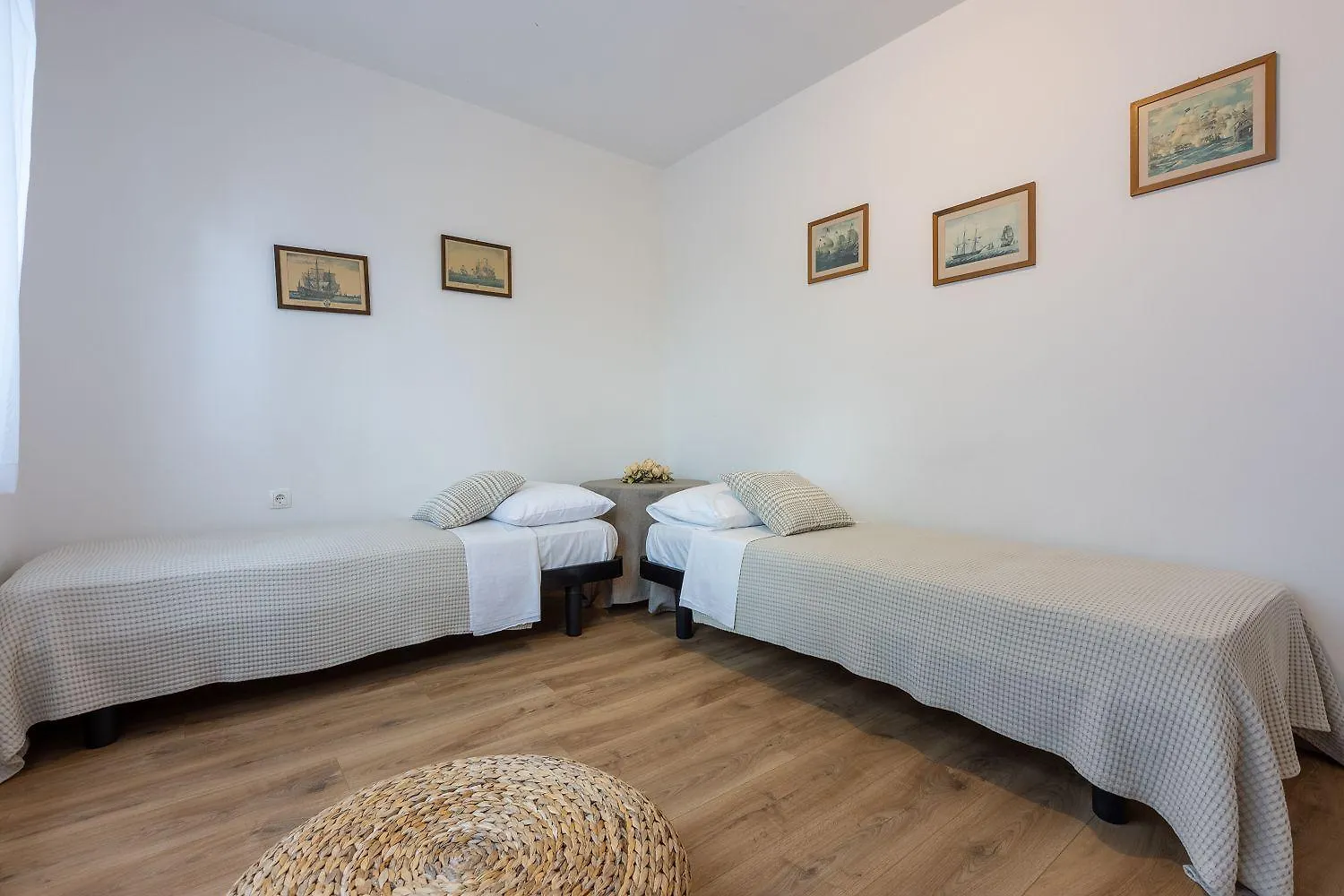 קריקווניצה Idyllisches Apartment Nur 250 Meter Zum Strand Mit Meerblick, Privater Terrasse, Privatparkplatz קרואטיה