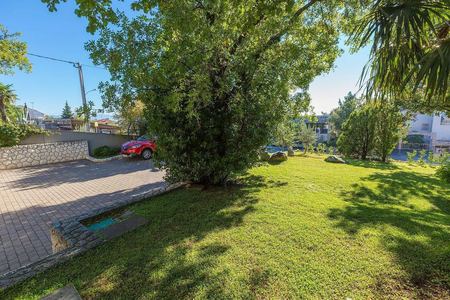 קריקווניצה Idyllisches Apartment Nur 250 Meter Zum Strand Mit Meerblick, Privater Terrasse, Privatparkplatz