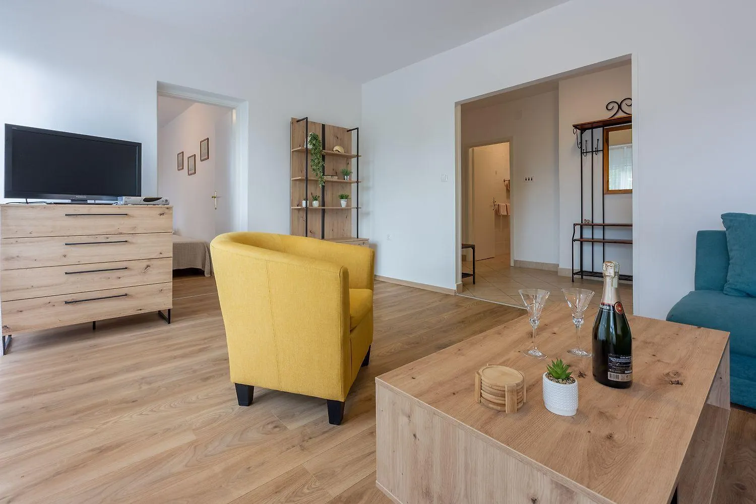 קריקווניצה Idyllisches Apartment Nur 250 Meter Zum Strand Mit Meerblick, Privater Terrasse, Privatparkplatz קרואטיה