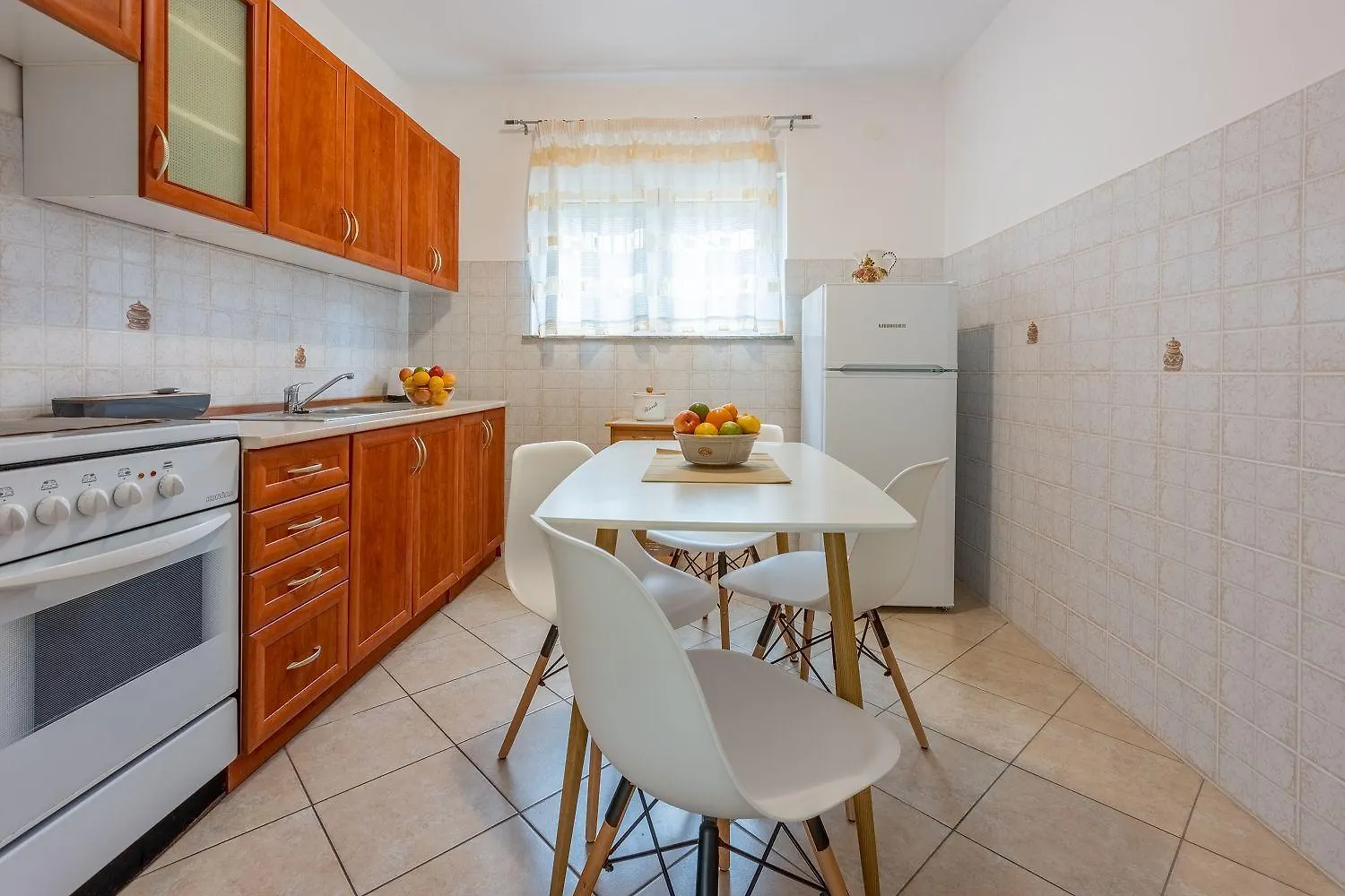 קריקווניצה Idyllisches Apartment Nur 250 Meter Zum Strand Mit Meerblick, Privater Terrasse, Privatparkplatz
