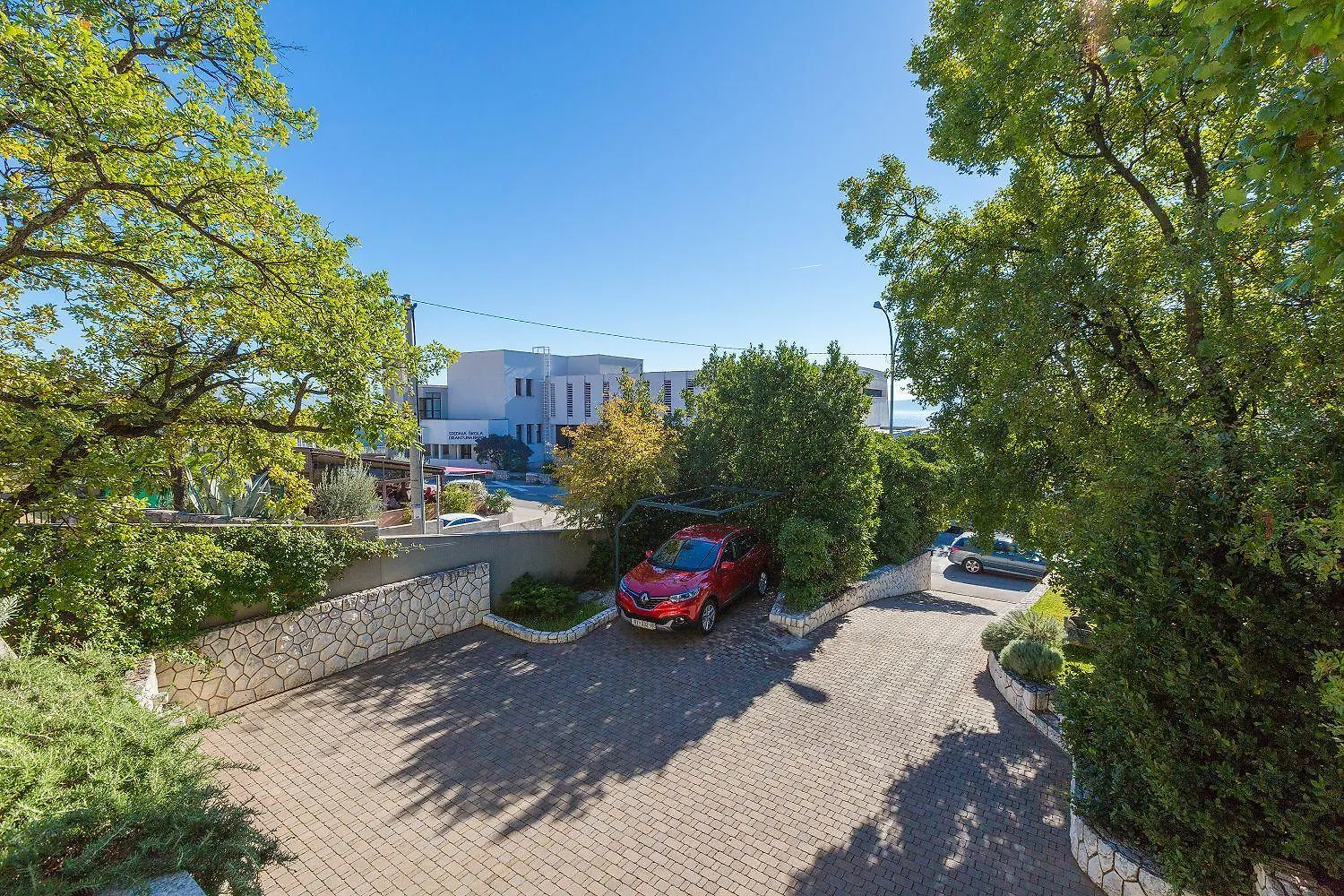 קריקווניצה Idyllisches Apartment Nur 250 Meter Zum Strand Mit Meerblick, Privater Terrasse, Privatparkplatz קרואטיה