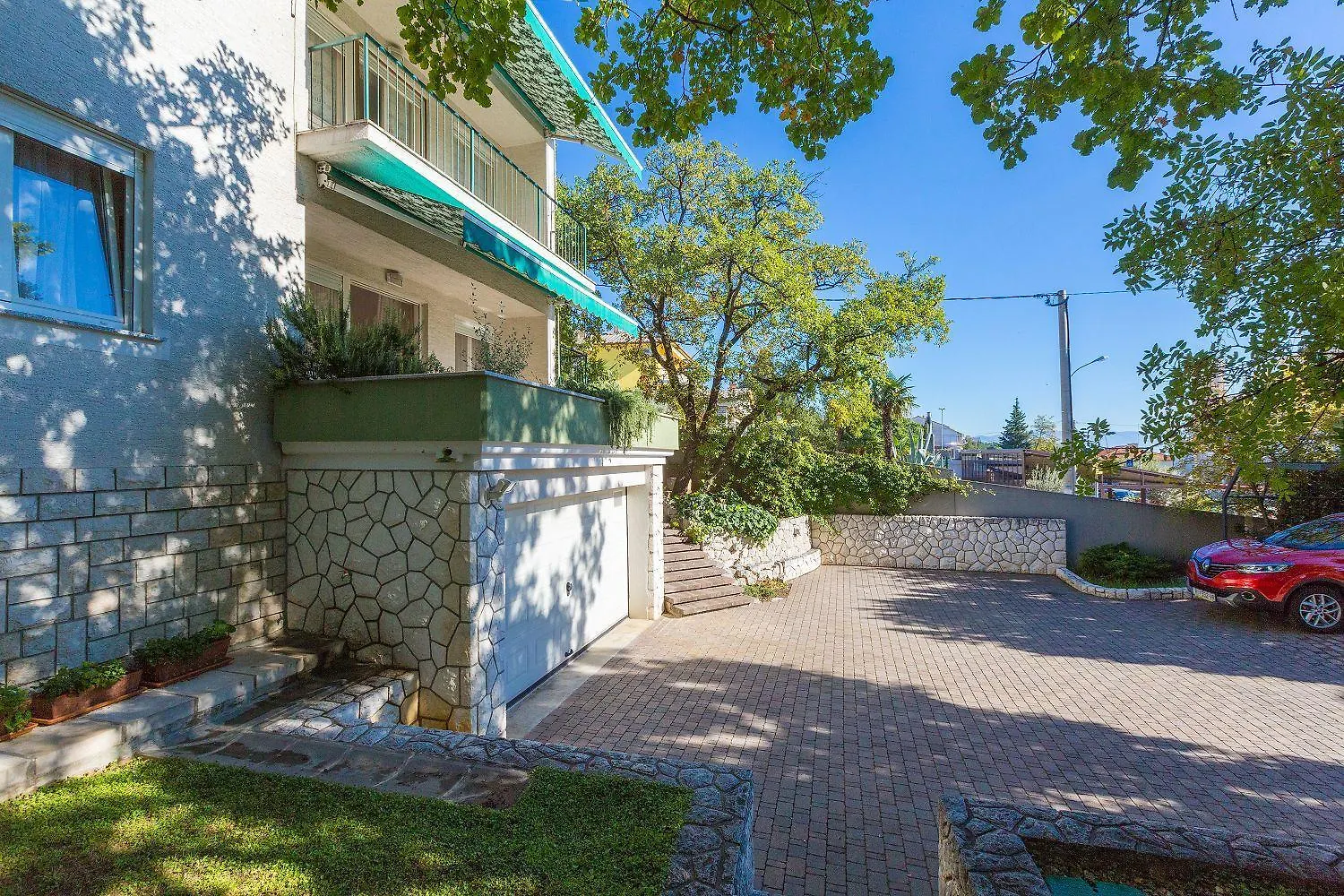 קריקווניצה Idyllisches Apartment Nur 250 Meter Zum Strand Mit Meerblick, Privater Terrasse, Privatparkplatz